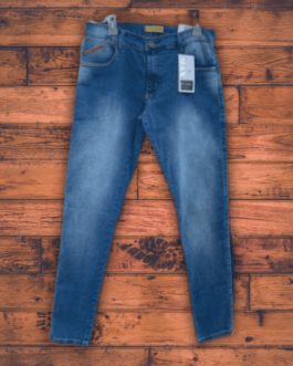 Calça jeans básica